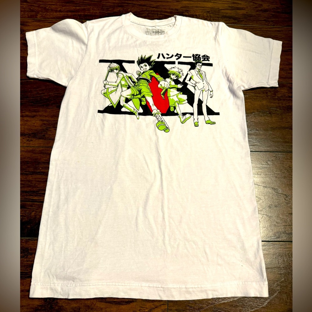 HunterxHunter Anime Graphic T-Shirt Men Size Small Pink Tint Fast Shipping